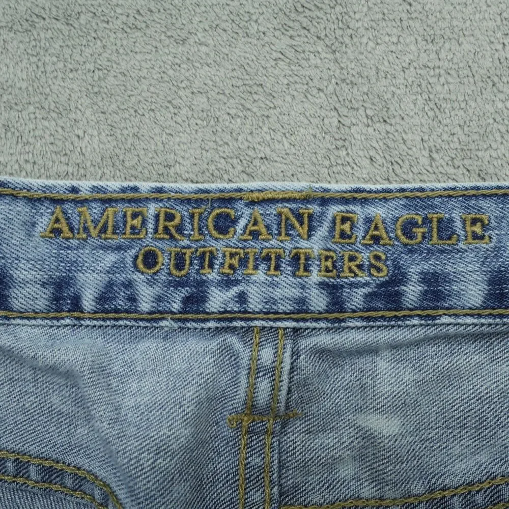American Eagle Jeans Mens Size 32x30 Blue Slim Fit Straight Denim Light Wash